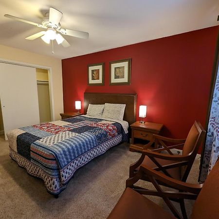 Lake George Family Vacation Home מראה חיצוני תמונה