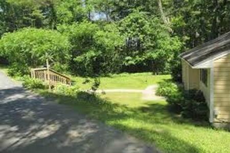 Lake George Family Vacation Home מראה חיצוני תמונה