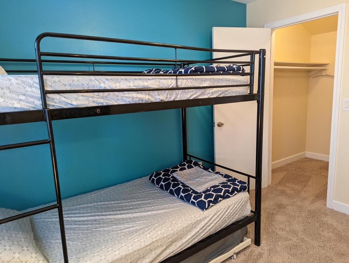 Lake George Family Vacation Home מראה חיצוני תמונה